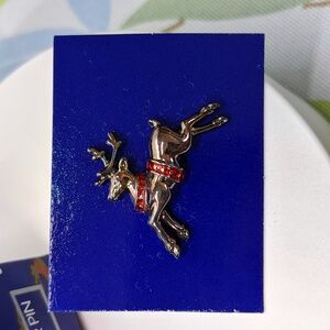 Avon Vintage Festive Reindeer Pin, Antique-gold-tone, Tack Style Pin, NWT/NOS